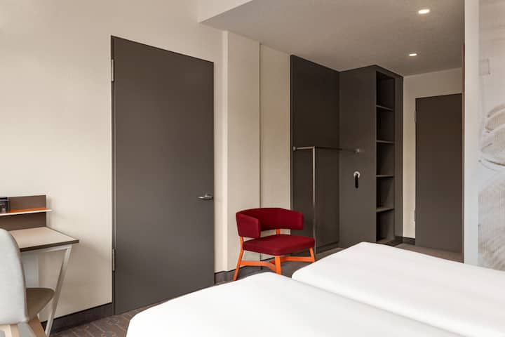 Guest room at the Vienna House Easy by Wyndham Coburg in Coburg, Other than US/Canada