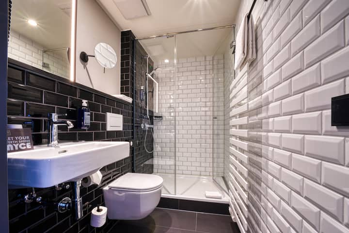 Guest room at the Vienna House Easy by Wyndham Dortmund in Dortmund, Other than US/Canada