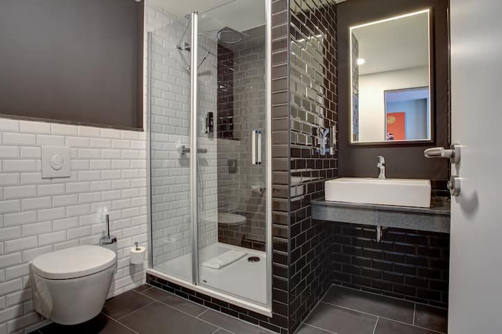 Guest room at the Vienna House Easy by Wyndham Dortmund in Dortmund, Other than US/Canada