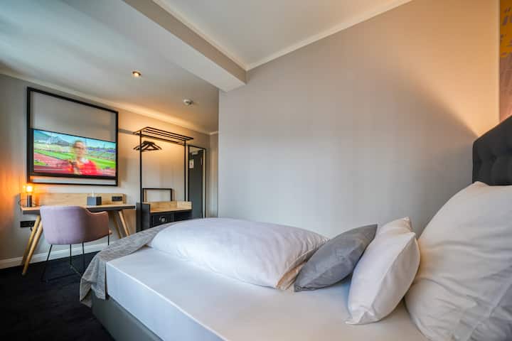 Guest room at the Vienna House Easy by Wyndham Dortmund in Dortmund, Other than US/Canada