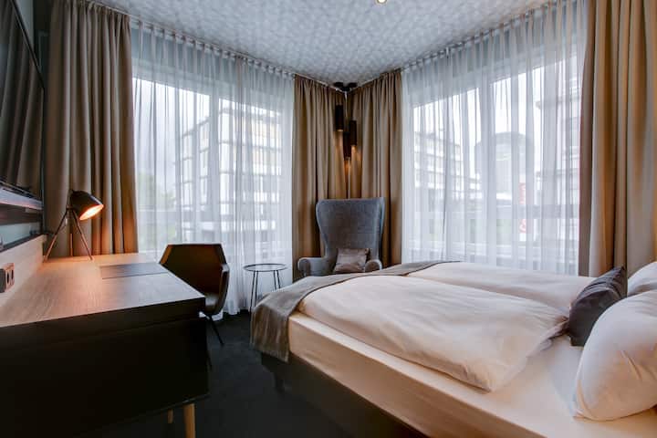 Guest room at the Vienna House Easy by Wyndham Dortmund in Dortmund, Other than US/Canada