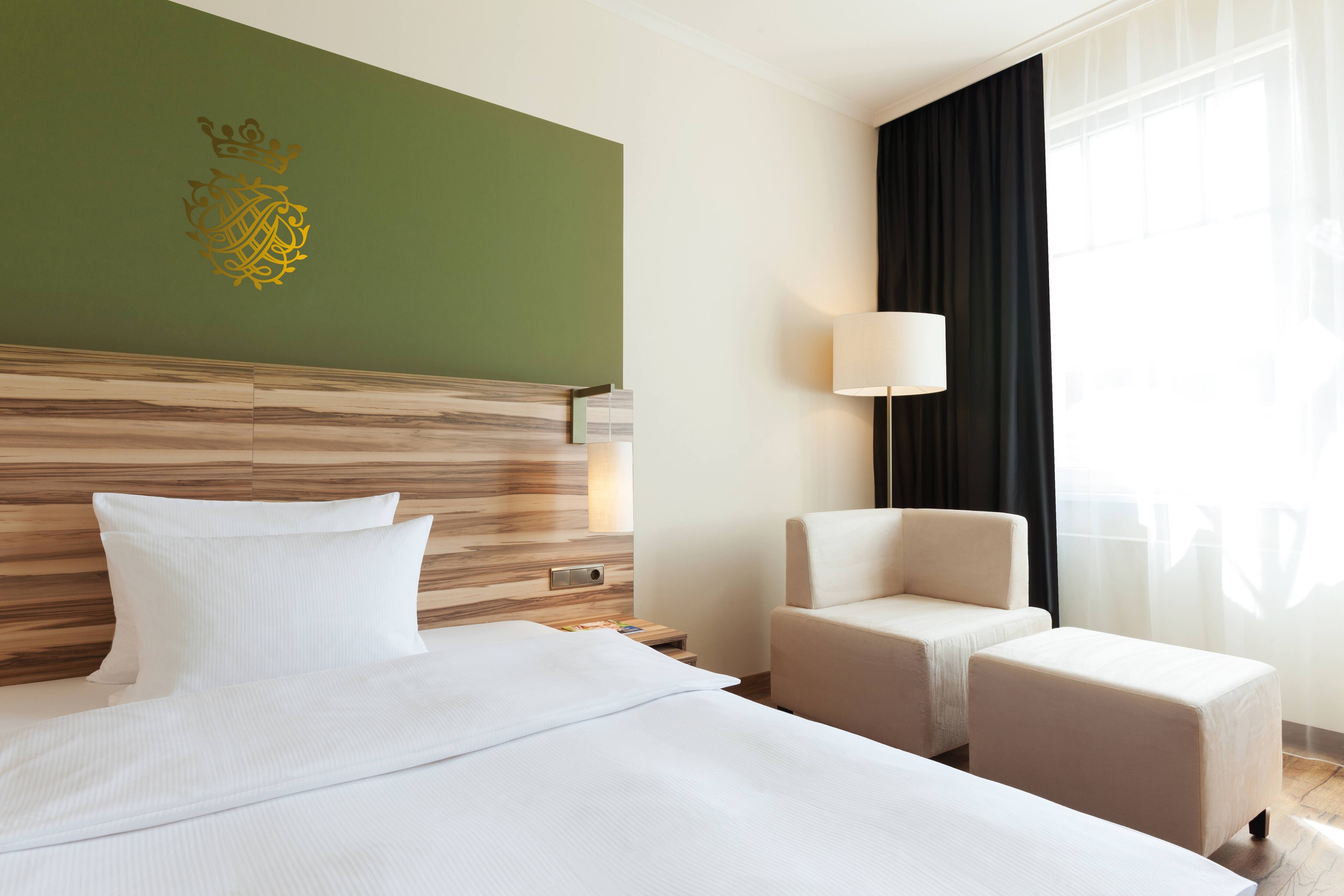 Guest room at the Vienna House by Wyndham Thuringer Hof Eisenach in Eisenach, Other than US/Canada
