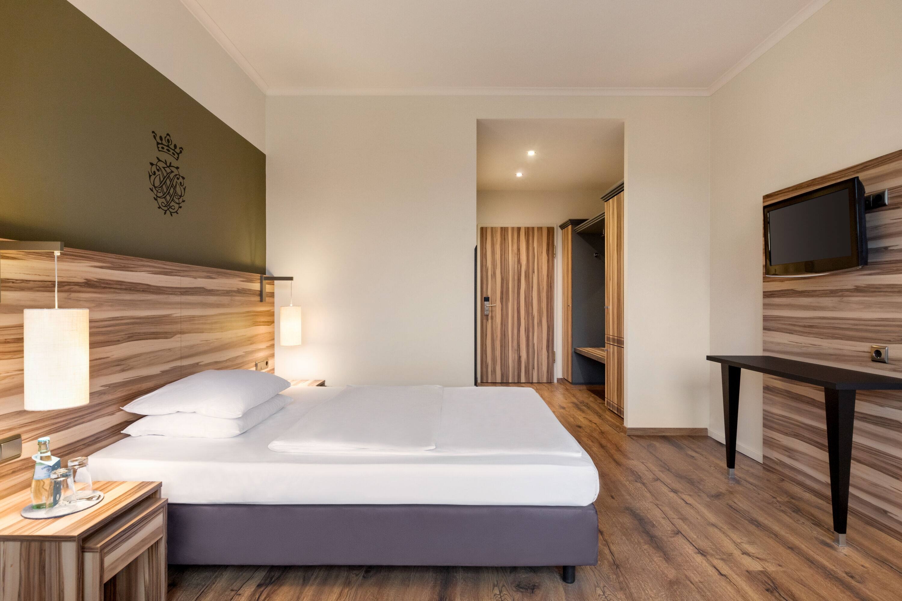 Guest room at the Vienna House by Wyndham Thuringer Hof Eisenach in Eisenach, Other than US/Canada