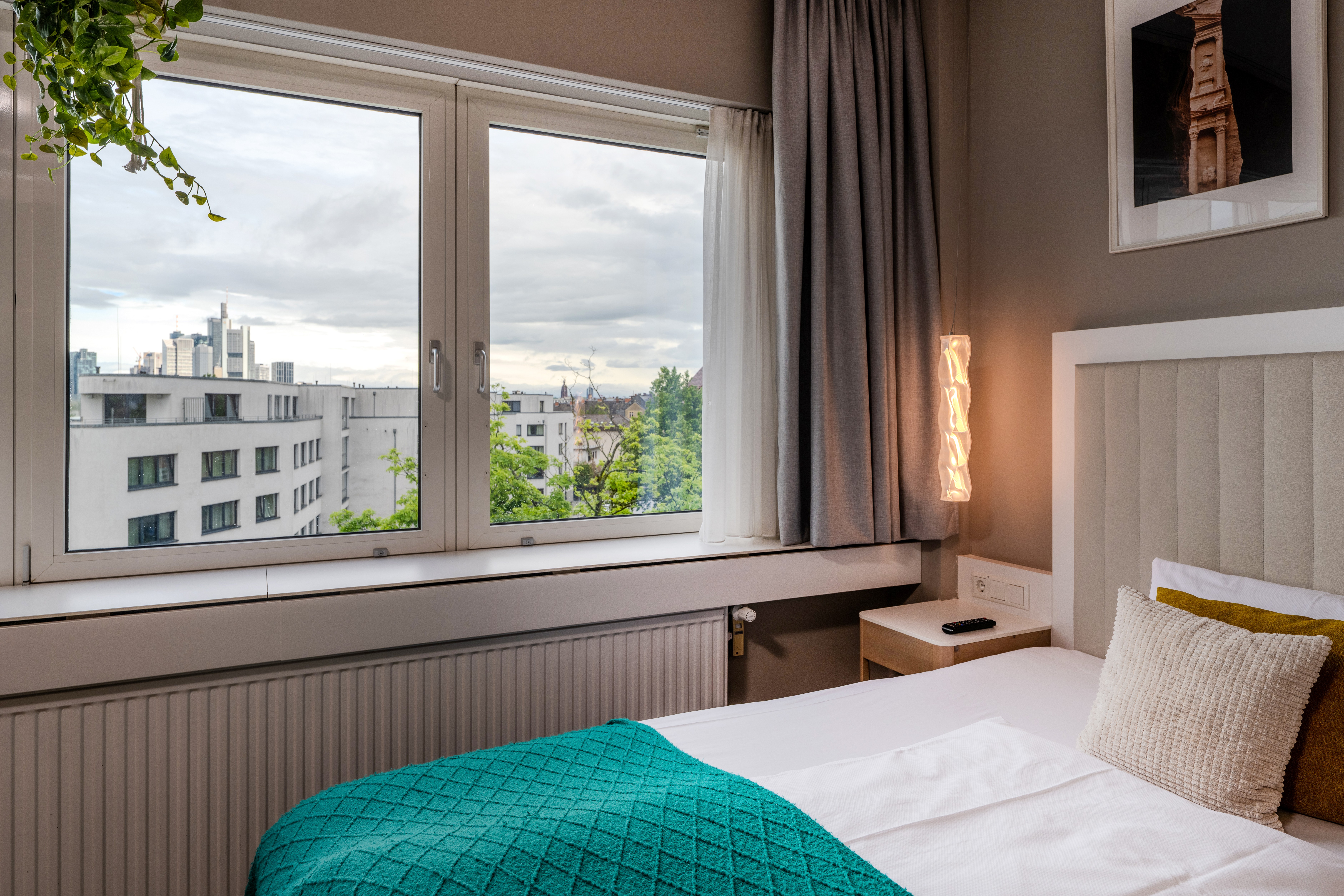 Guest room at the Vienna House by Wyndham Frankfurt South in Frankfurt am Main, Other than US/Canada
