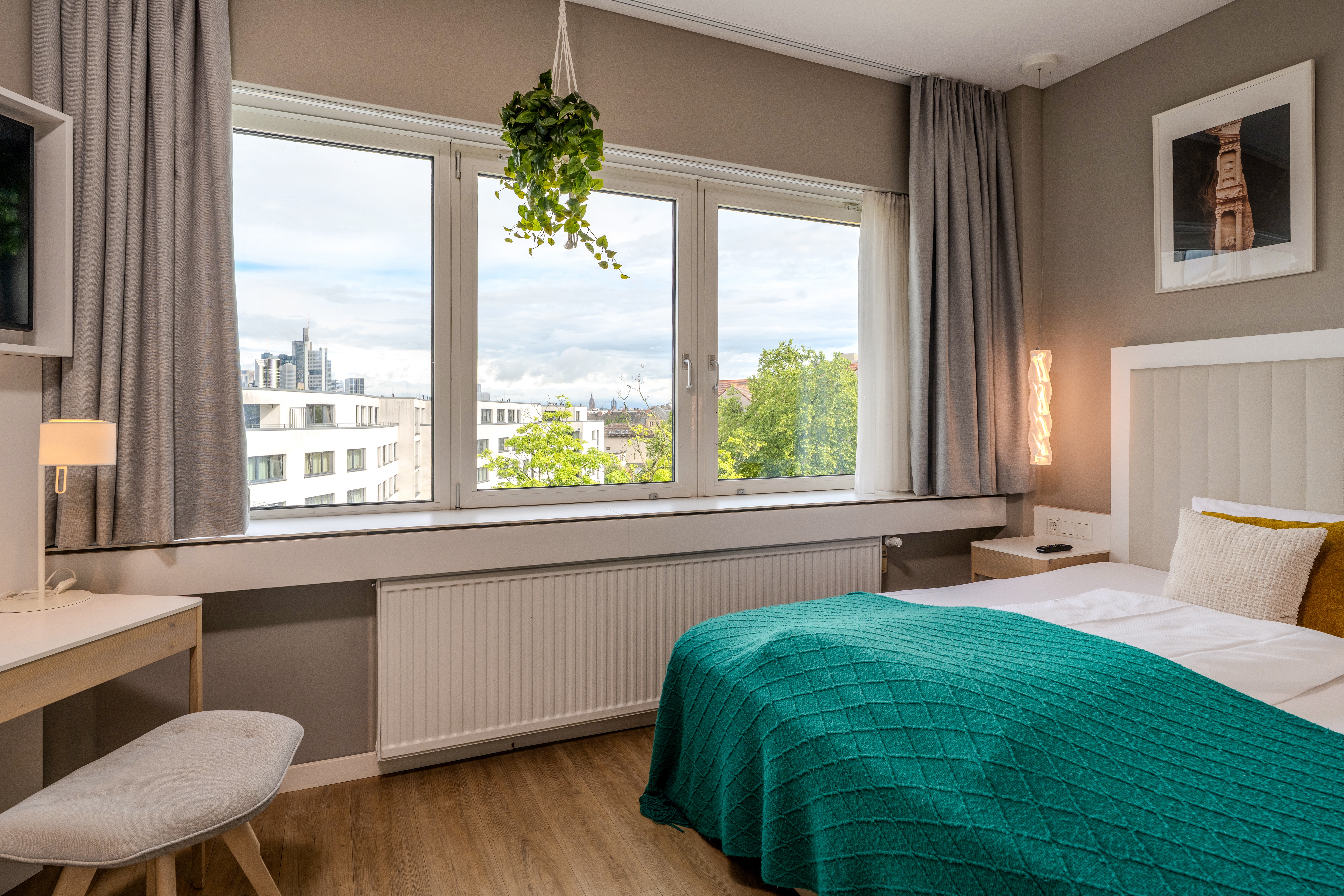 Guest room at the Vienna House by Wyndham Frankfurt South in Frankfurt am Main, Other than US/Canada