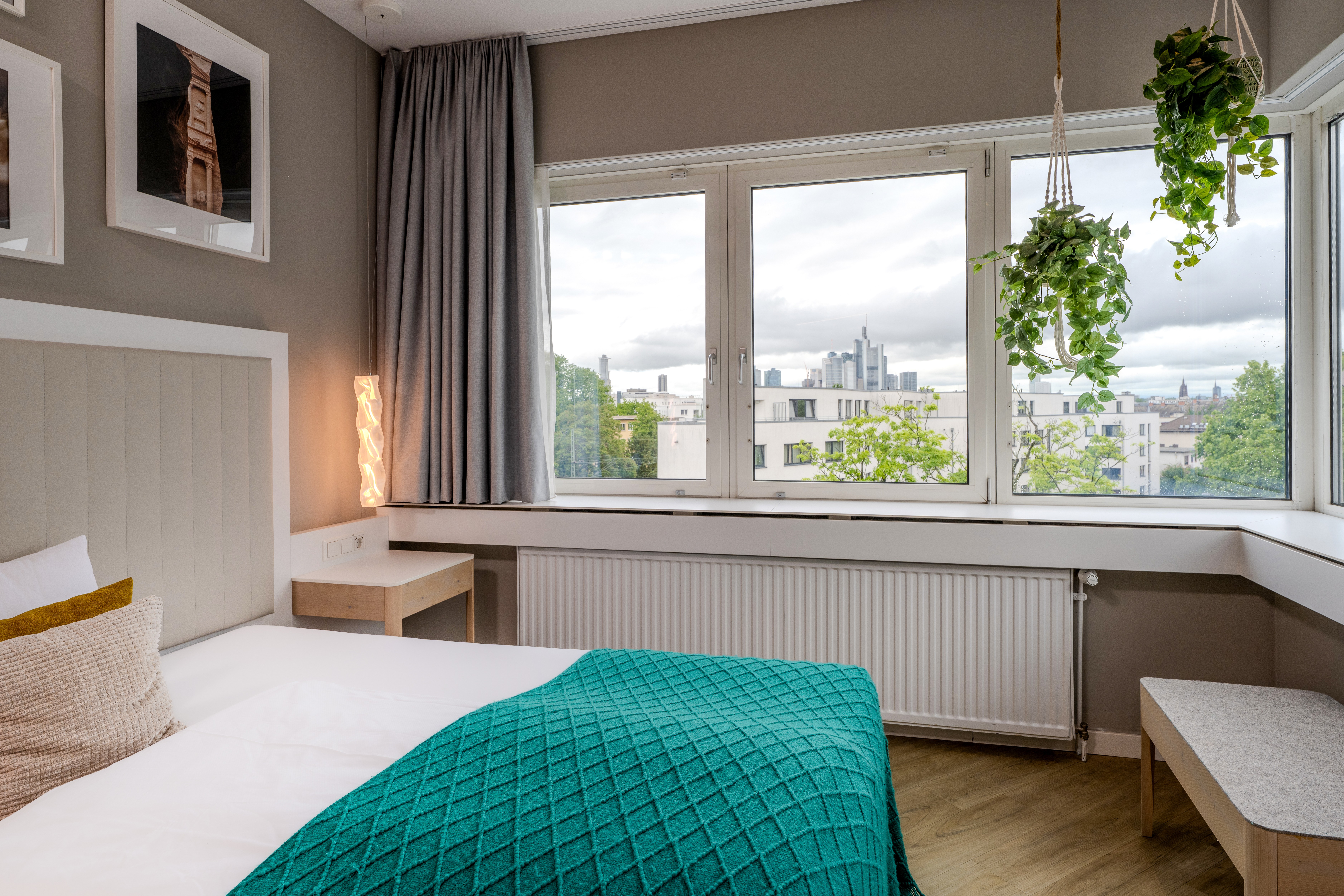 Guest room at the Vienna House by Wyndham Frankfurt South in Frankfurt am Main, Other than US/Canada