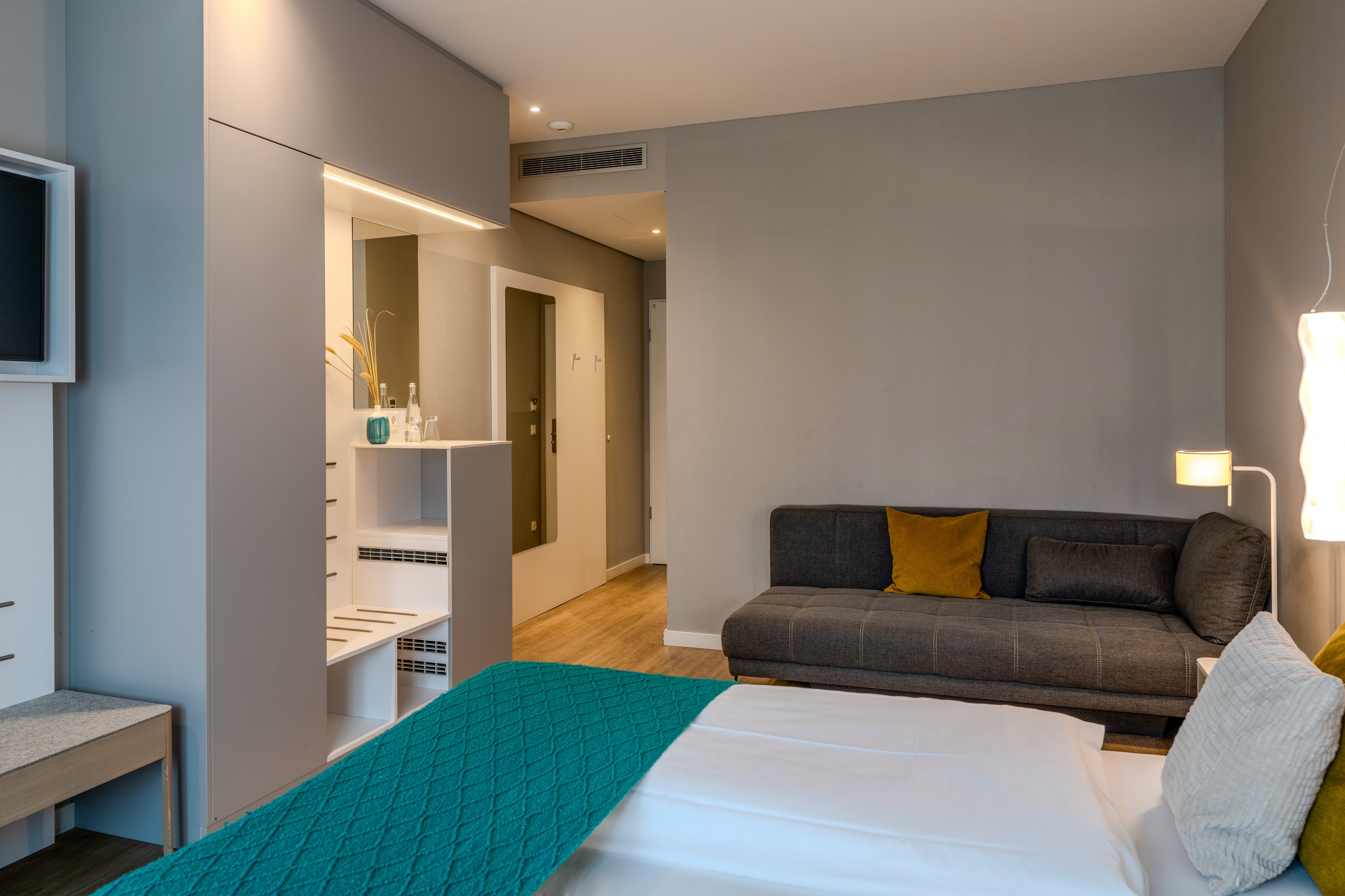Guest room at the Vienna House by Wyndham Frankfurt South in Frankfurt am Main, Other than US/Canada