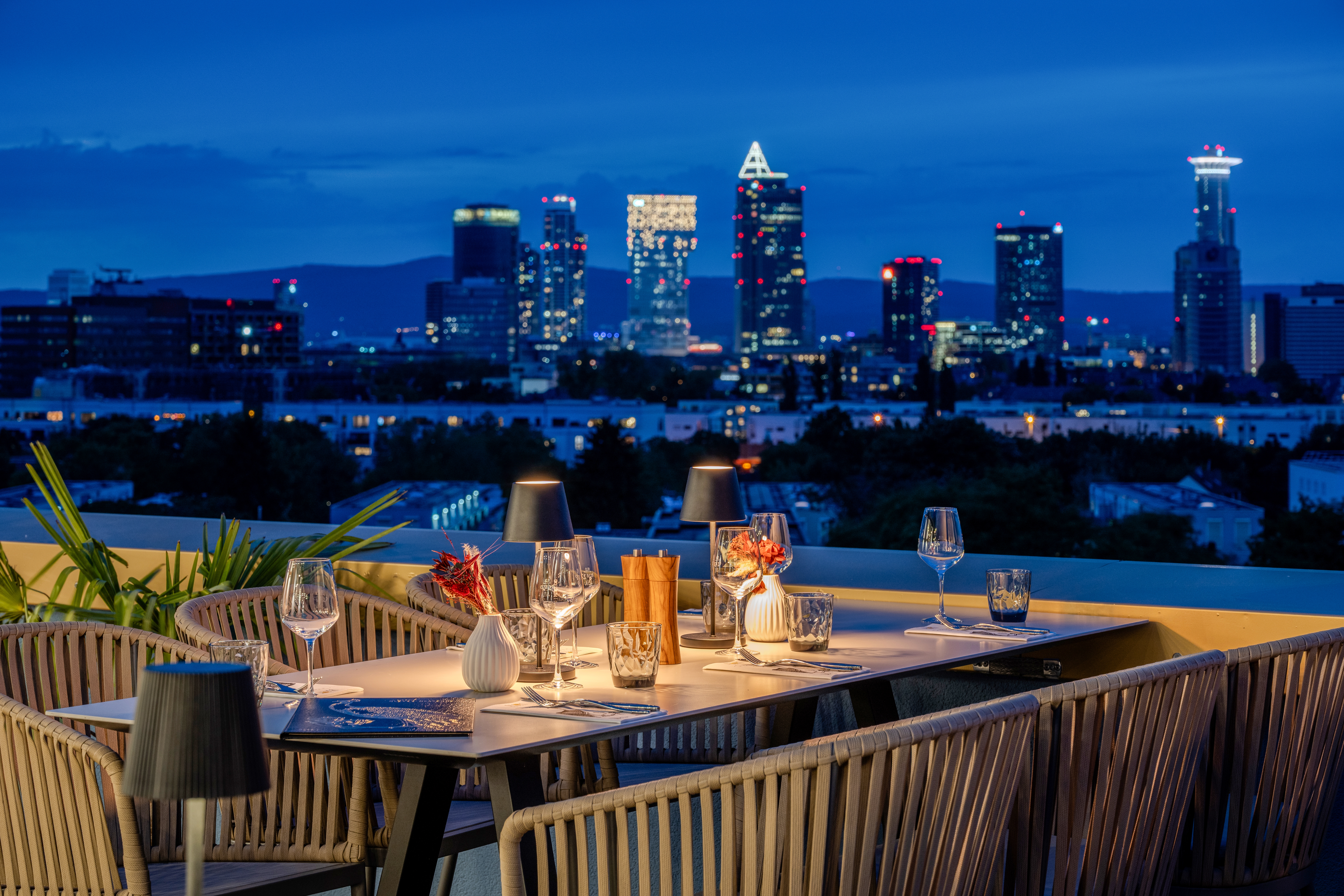 Vienna House by Wyndham Frankfurt South restaurant in Frankfurt am Main, Other than US/Canada
