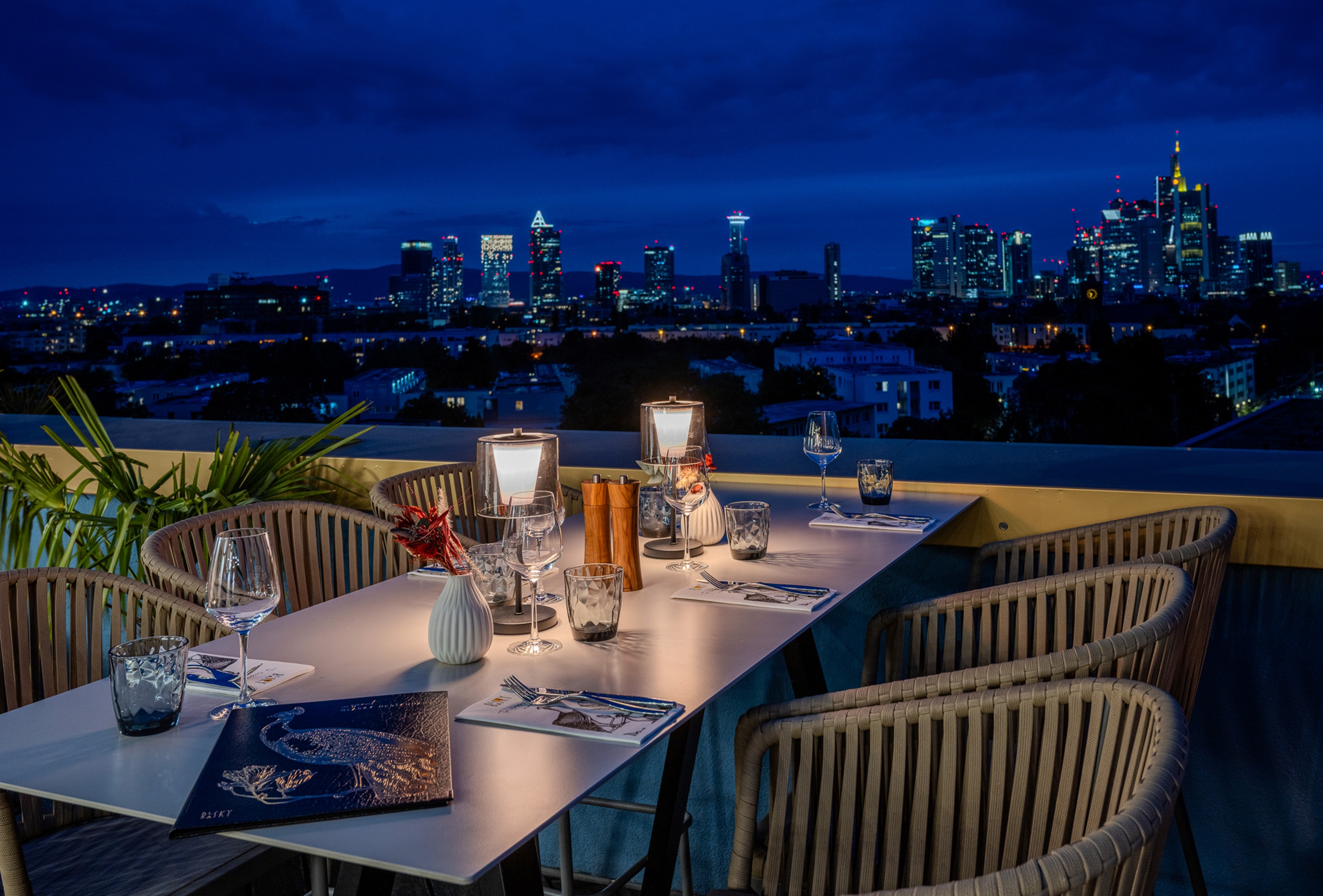 Vienna House by Wyndham Frankfurt South restaurant in Frankfurt am Main, Other than US/Canada