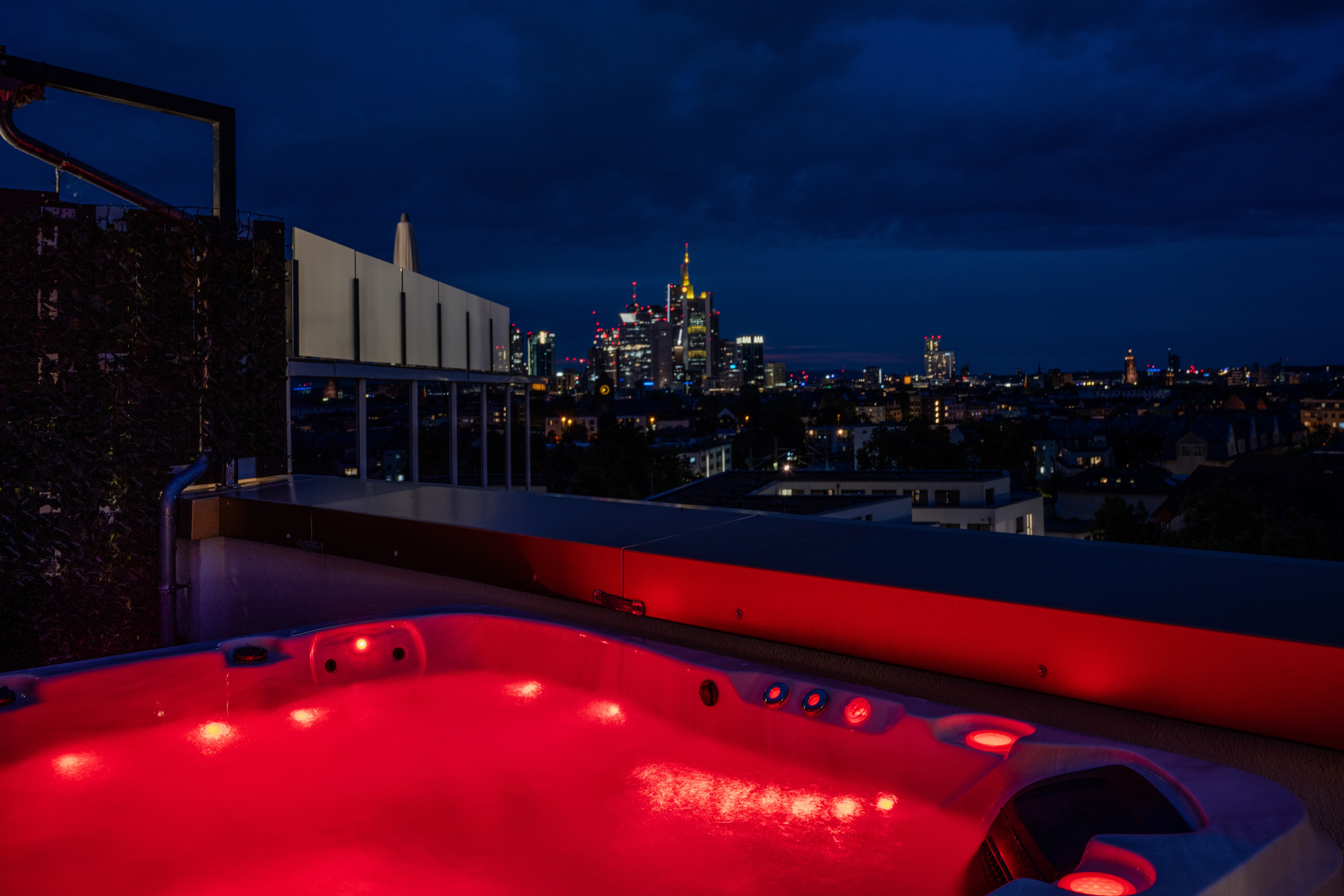 Vienna House by Wyndham Frankfurt South suite in Frankfurt am Main, Other than US/Canada