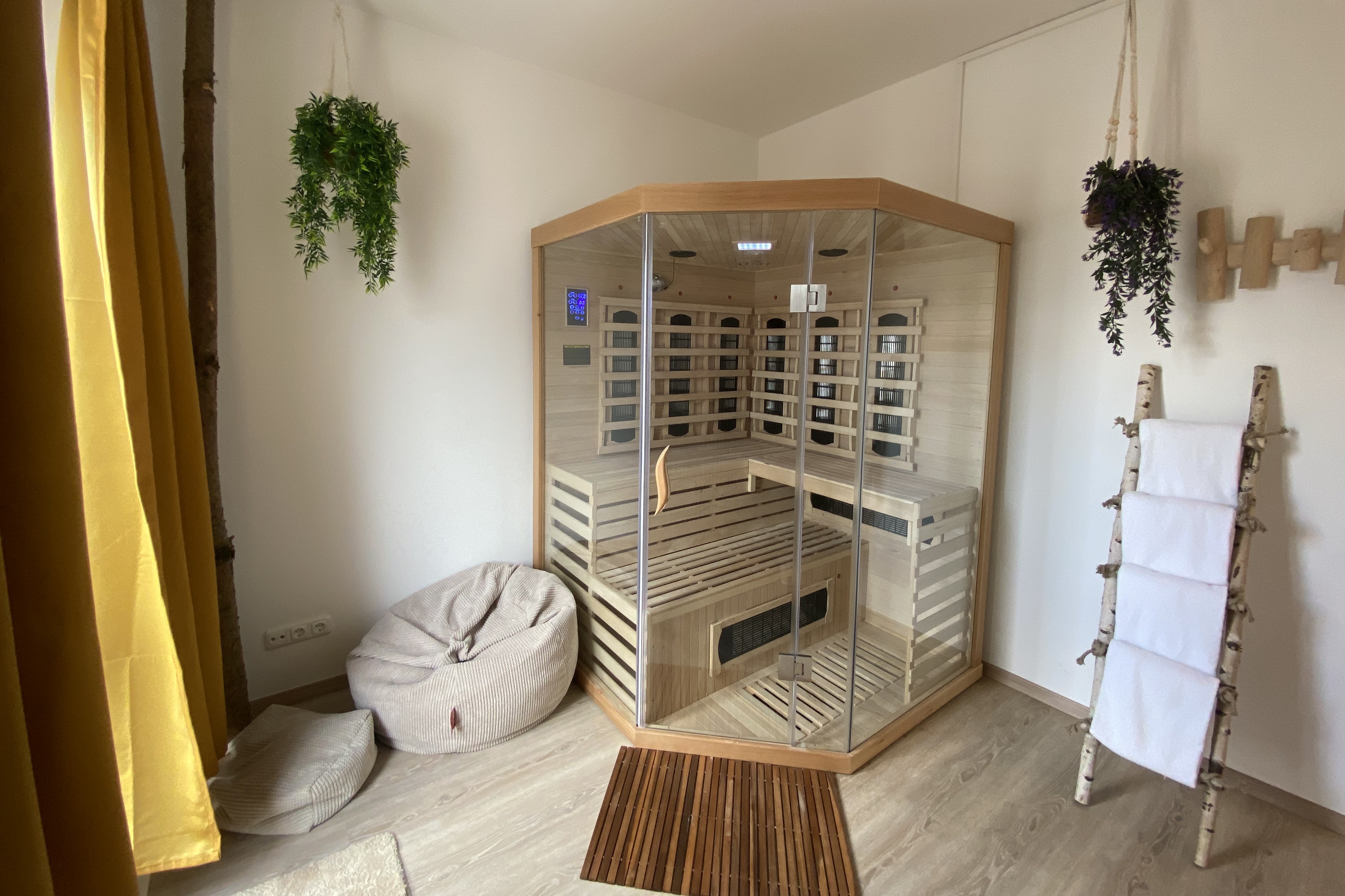 Vienna House by Wyndham Frankfurt South suite in Frankfurt am Main, Other than US/Canada