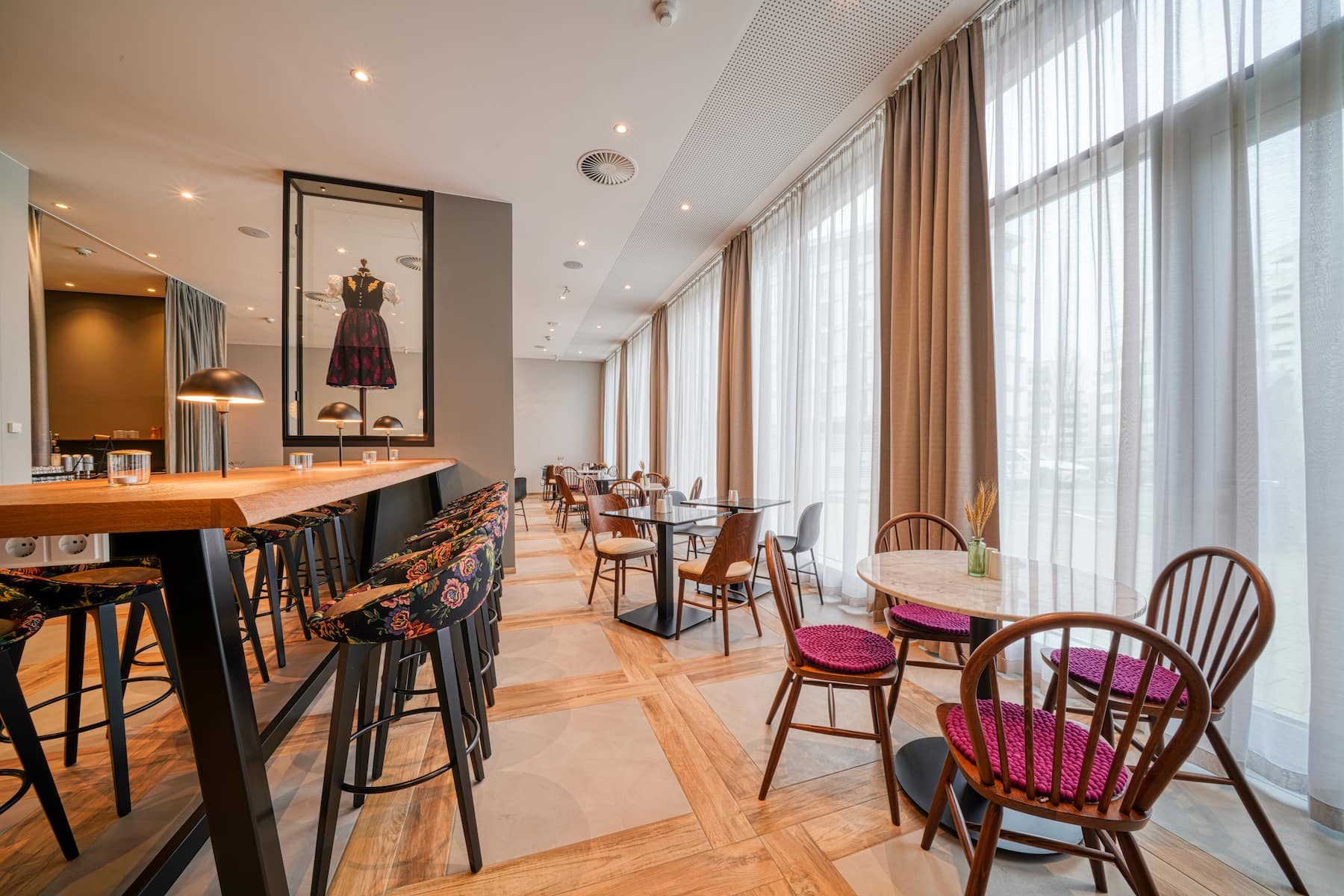 Vienna House Easy by Wyndham Freiburg restaurant breakfast area with seating in Freiburg, Other than US/Canada