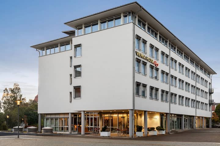 Exterior of Vienna House Easy by Wyndham Gunzburg hotel in Gunzburg, Other than US/Canada
