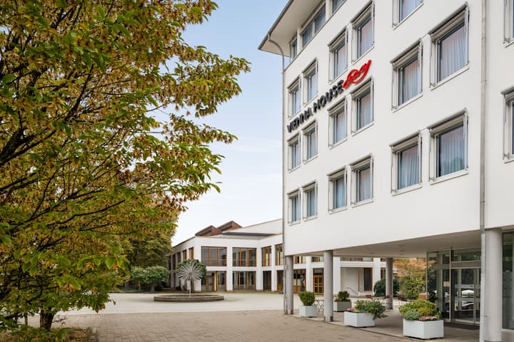 Exterior of Vienna House Easy by Wyndham Gunzburg hotel in Gunzburg, Other than US/Canada