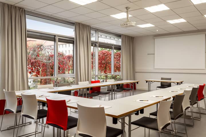 Meeting room at Vienna House Easy by Wyndham Gunzburg in Gunzburg, Other than US/Canada