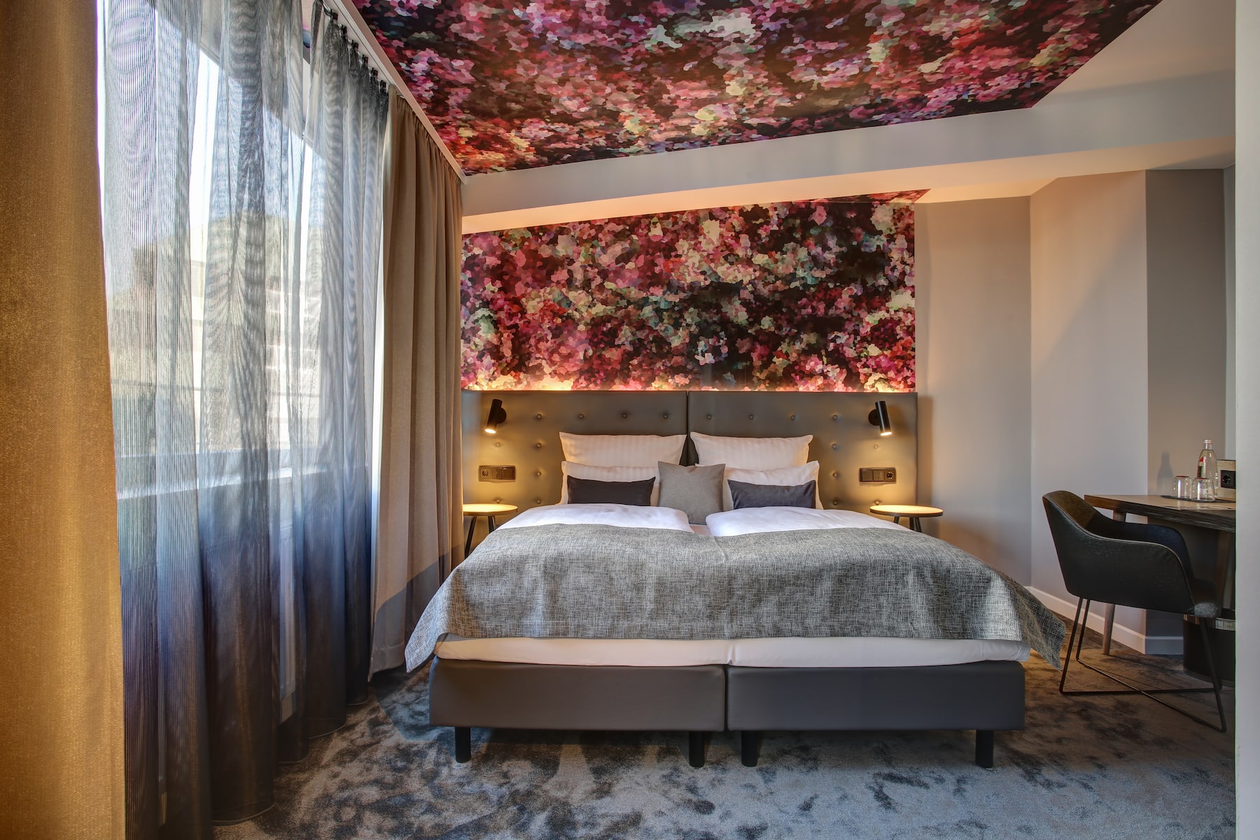 Guest room at the Vienna House Easy by Wyndham Hamburg in Hamburg, Other than US/Canada