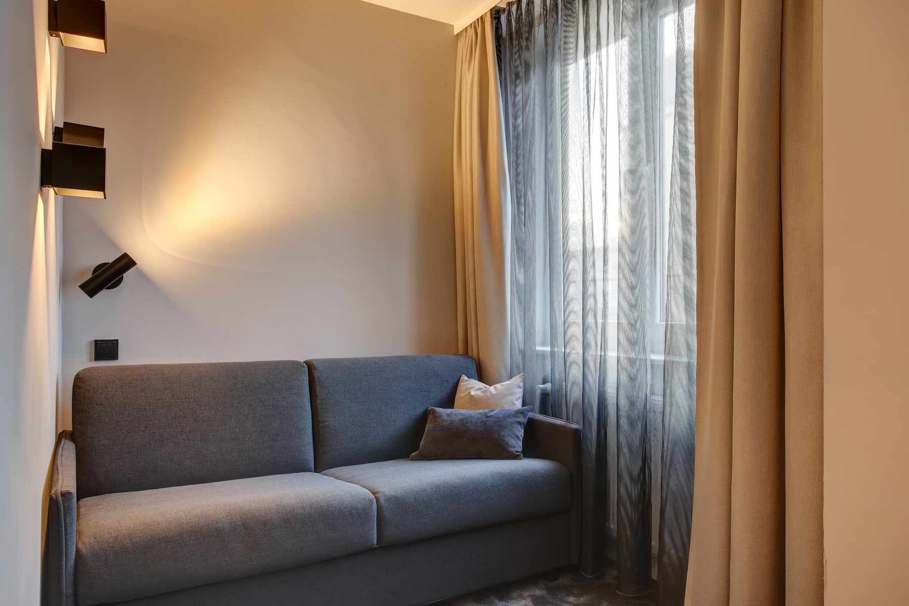 Guest room at the Vienna House Easy by Wyndham Hamburg in Hamburg, Other than US/Canada