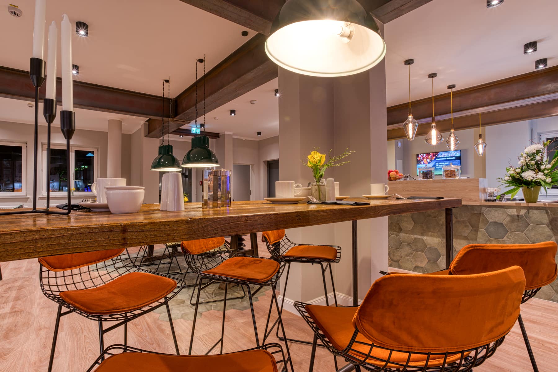 Vienna House Easy by Wyndham Ingolstadt restaurant breakfast area with seating in Ingolstadt, Other than US/Canada