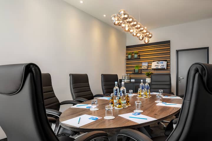 Board room at Vienna House Easy by Wyndham Frankfurt Airport in Kelsterbach, Other than US/Canada