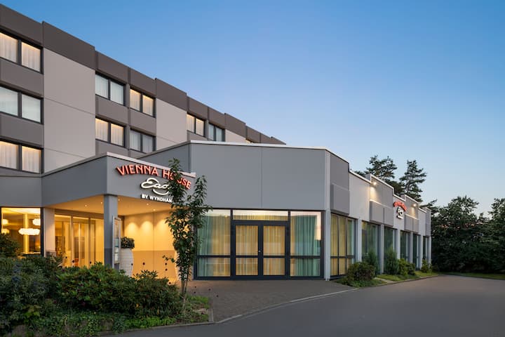 Exterior of Vienna House Easy by Wyndham Frankfurt Airport hotel in Kelsterbach, Other than US/Canada