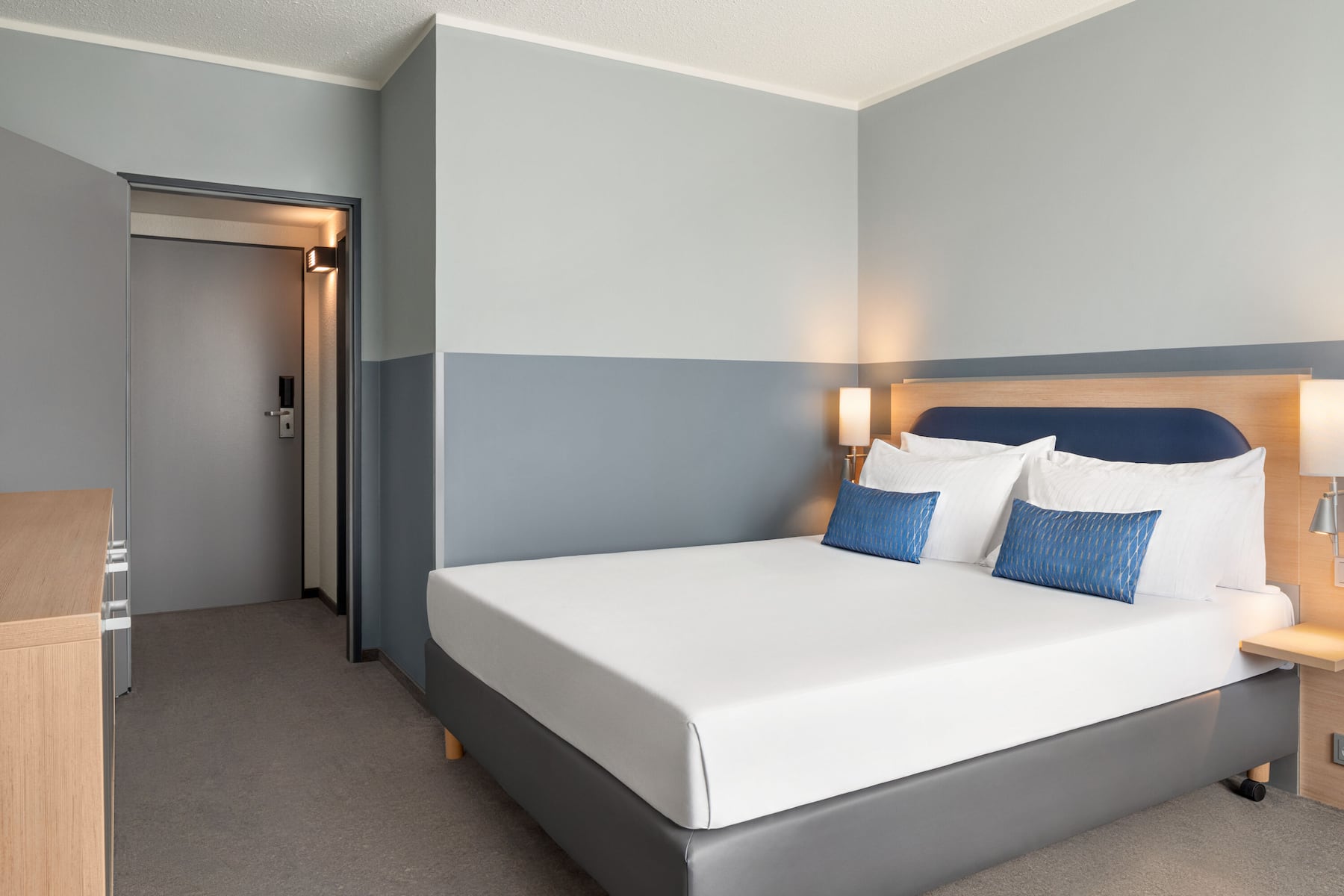 Guest room at the Vienna House Easy by Wyndham Frankfurt Airport in Kelsterbach, Other than US/Canada