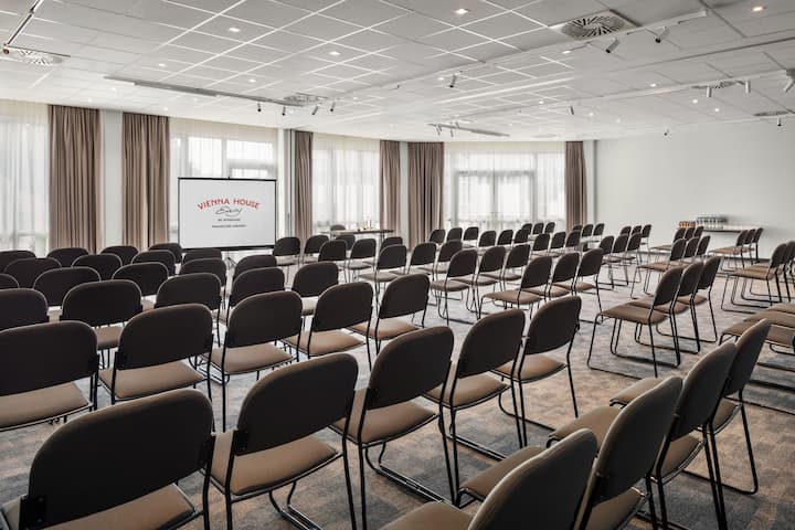 Theatre meeting room at Vienna House Easy by Wyndham Frankfurt Airport in Kelsterbach, Other than US/Canada