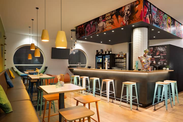 Bar at Vienna House Easy by Wyndham Landsberg in Landsberg am Lech, Other than US/Canada