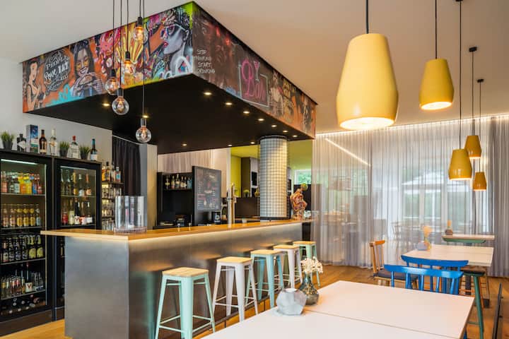 Bar at Vienna House Easy by Wyndham Landsberg in Landsberg am Lech, Other than US/Canada