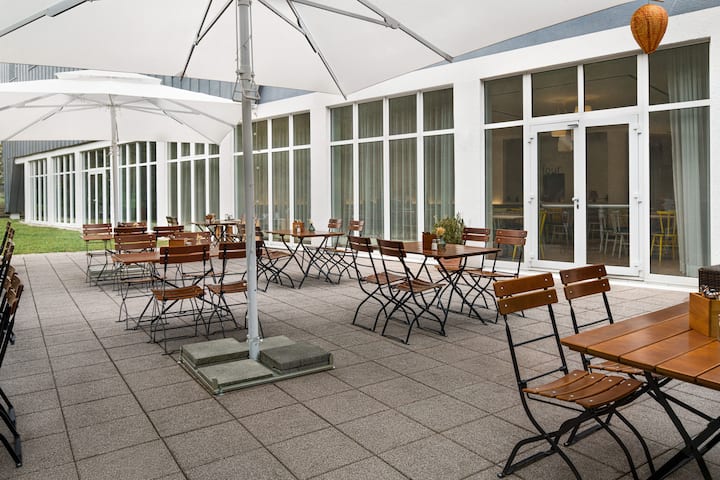 Exterior of Vienna House Easy by Wyndham Landsberg hotel in Landsberg am Lech, Other than US/Canada