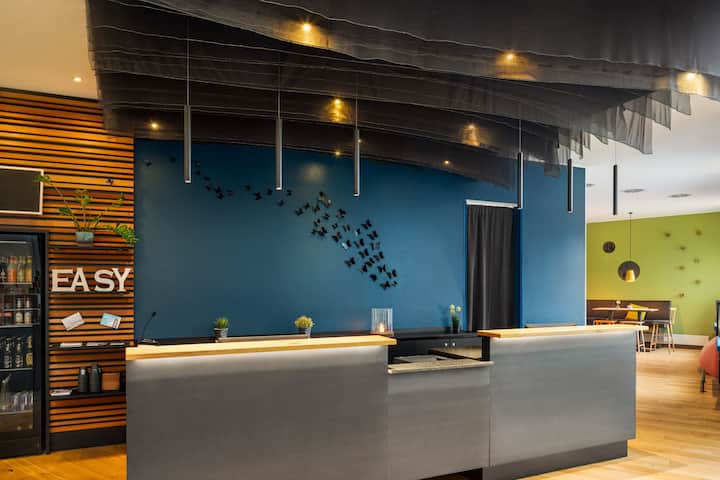 Vienna House Easy by Wyndham Landsberg reception in Landsberg am Lech, Other than US/Canada