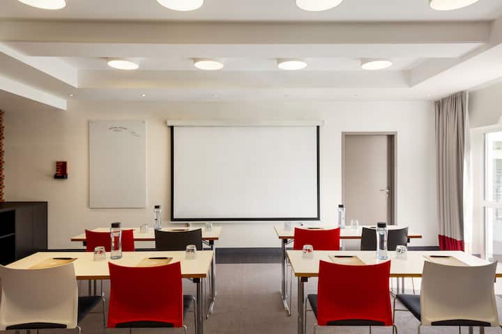 Classroom meeting room at Vienna House Easy by Wyndham Limburg in Limburg, Other than US/Canada