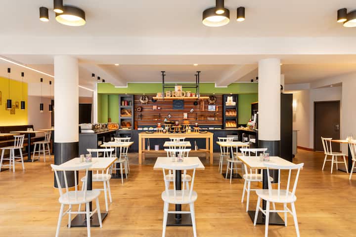 Vienna House Easy by Wyndham Limburg restaurant in Limburg, Other than US/Canada