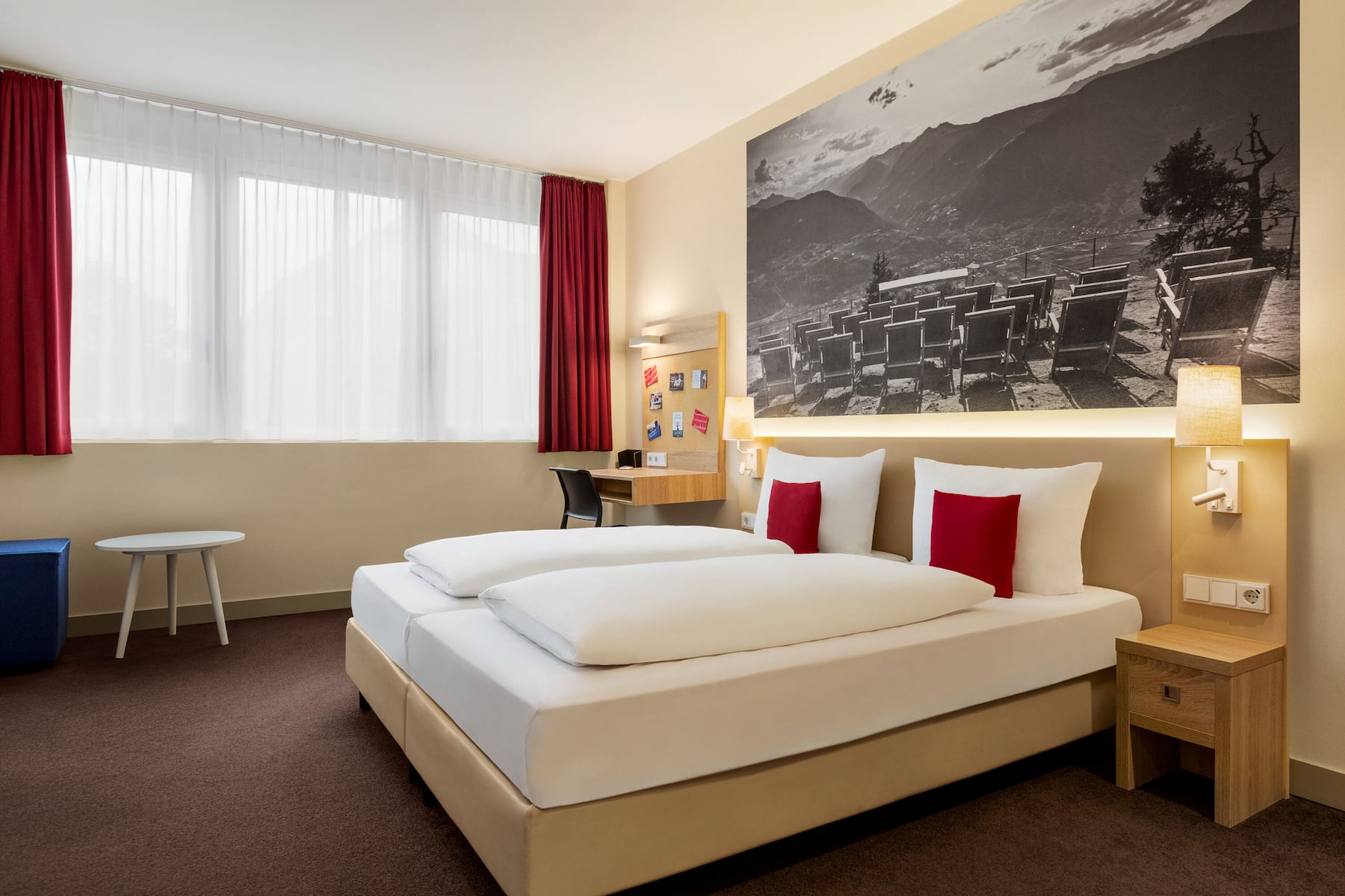 Guest room at the Vienna House Easy by Wyndham Munchen in Munich, Other than US/Canada