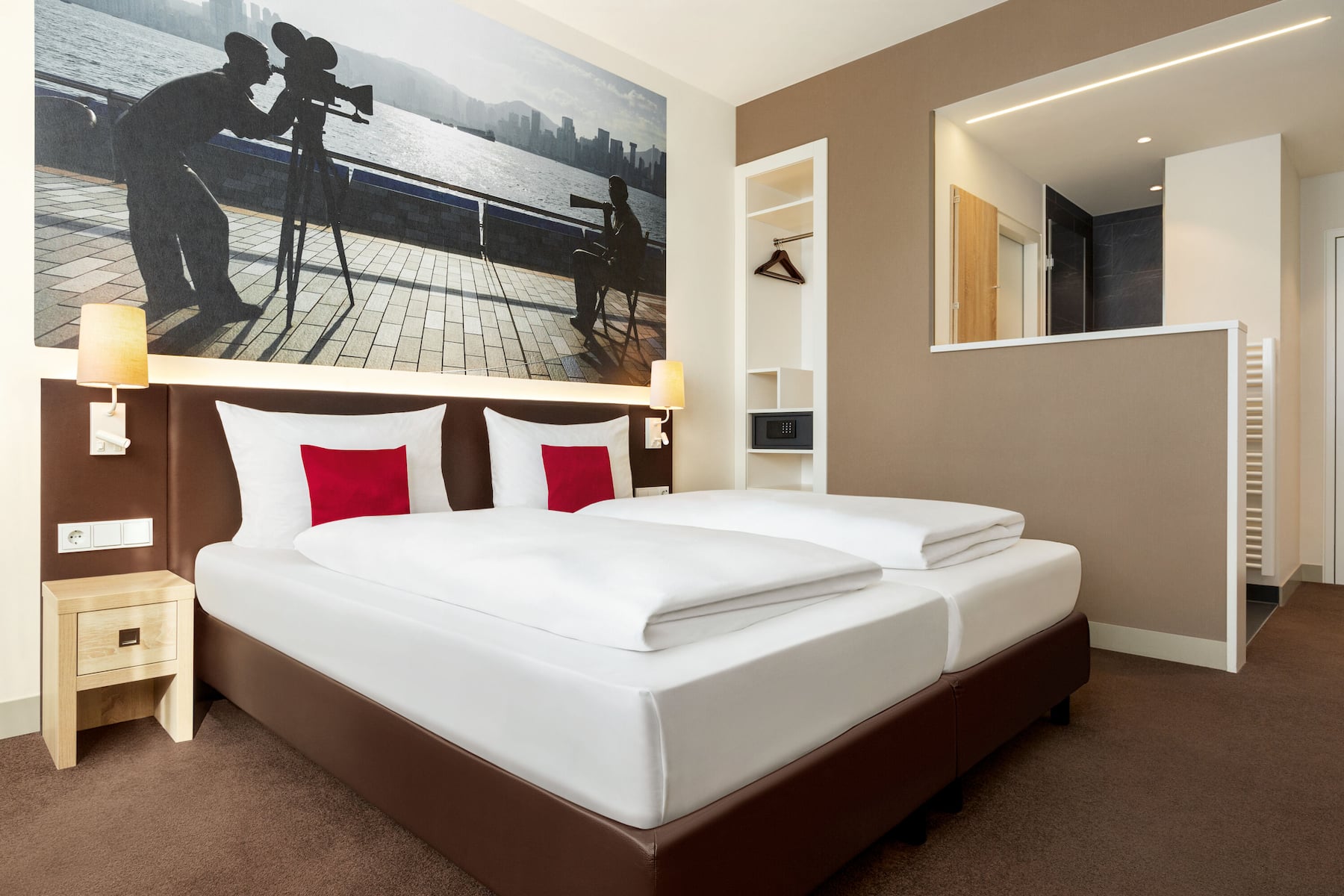 Guest room at the Vienna House Easy by Wyndham Munchen in Munich, Other than US/Canada