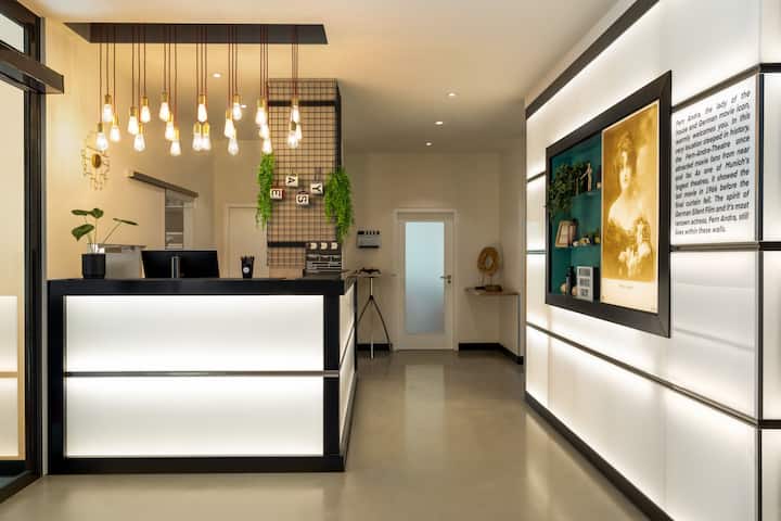 Vienna House Easy by Wyndham Munchen reception in Munich, Other than US/Canada