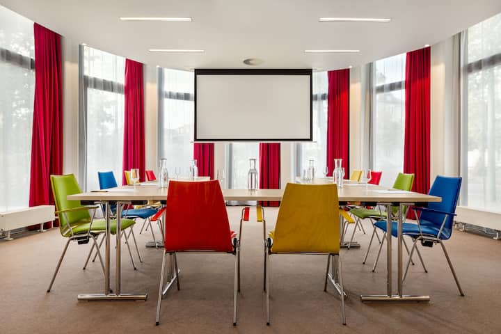 U-shape meeting room at Vienna House Easy by Wyndham Munchen in Munich, Other than US/Canada