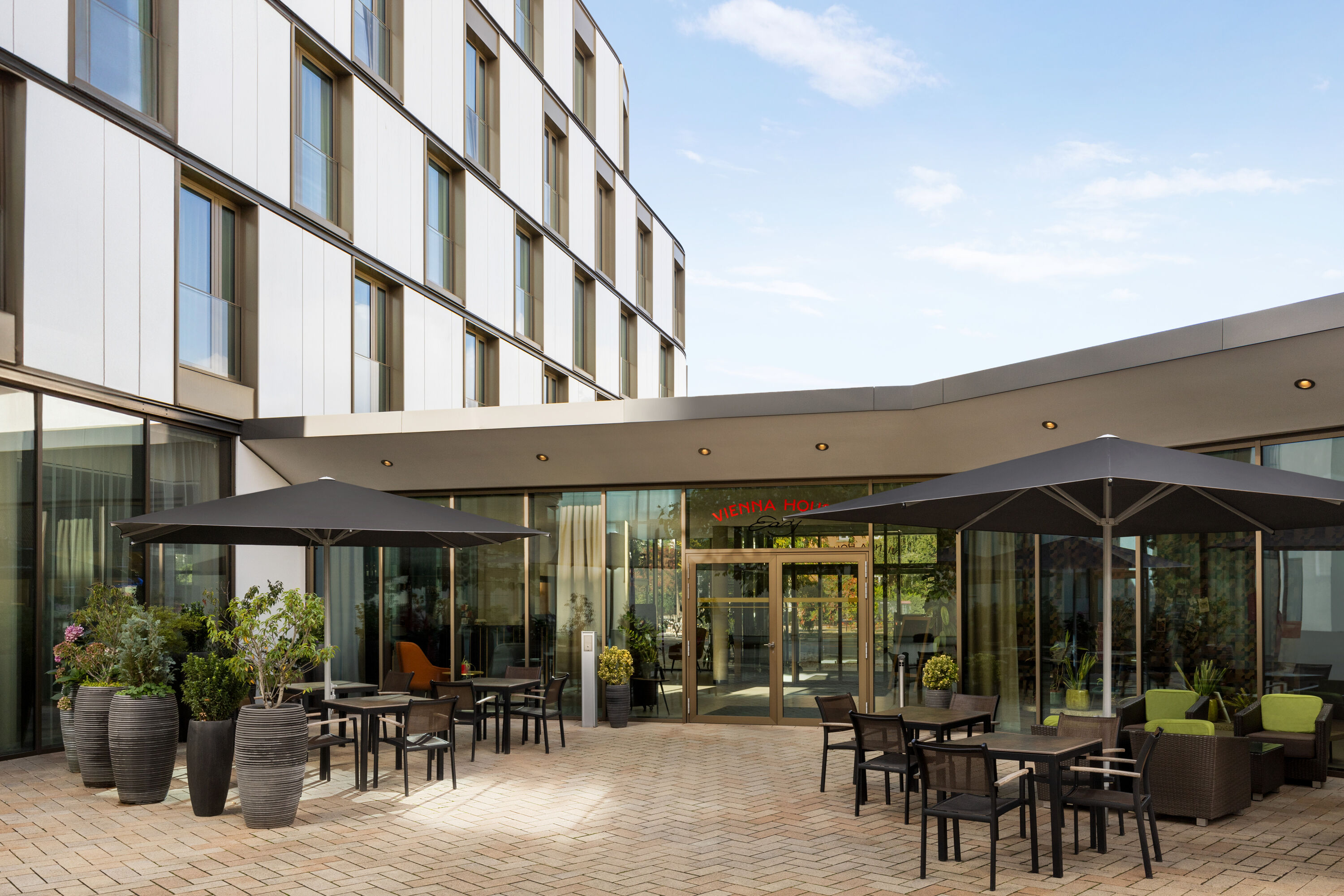 Exterior of Vienna House Easy by Wyndham Osnabruck hotel in Osnabrueck, Other than US/Canada