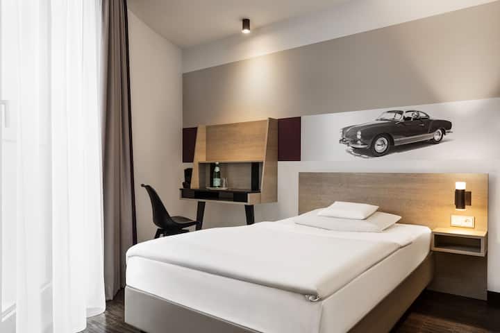 Guest room at the Vienna House Easy by Wyndham Osnabruck in Osnabrueck, Other than US/Canada
