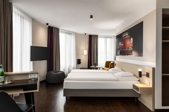 Guest room at the Vienna House Easy by Wyndham Osnabruck in Osnabrueck, Other than US/Canada
