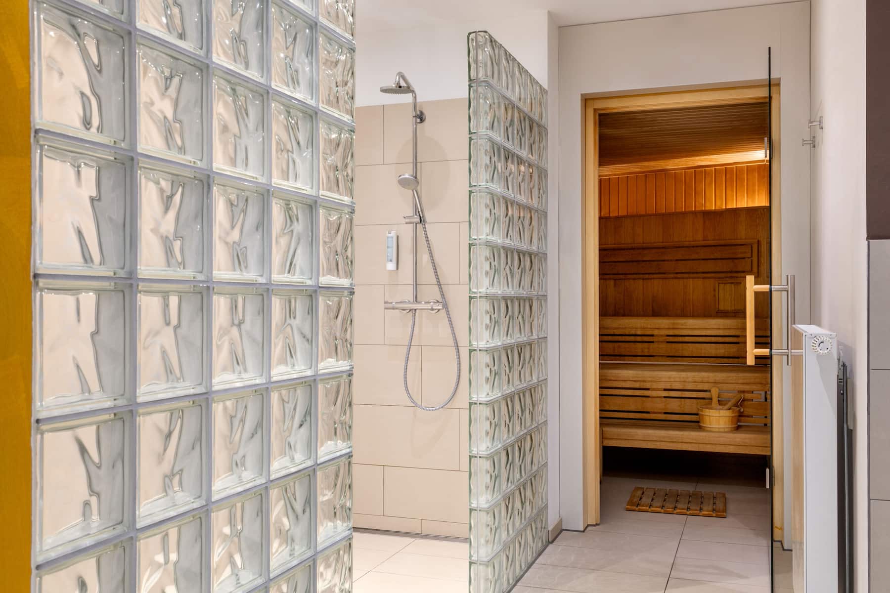 Vienna House Easy by Wyndham Osnabruck sauna in Osnabrueck, Other than US/Canada
