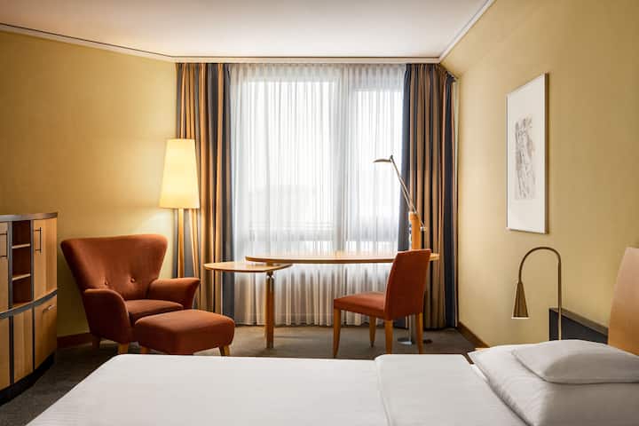 Guest room at the Vienna House by Wyndham Remarque Osnabruck in Osnabrueck, Other than US/Canada