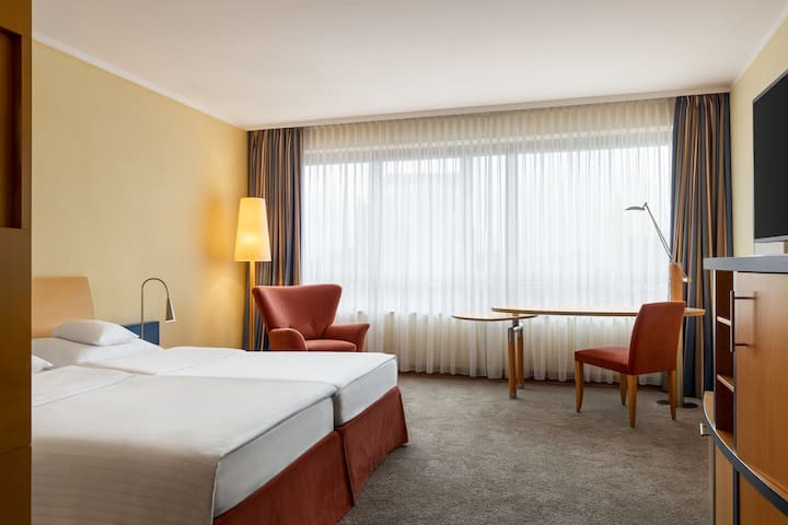 Guest room at the Vienna House by Wyndham Remarque Osnabruck in Osnabrueck, Other than US/Canada