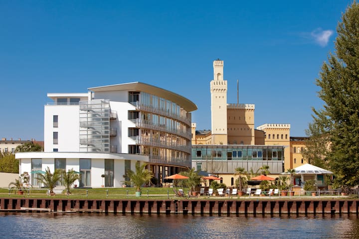 Exterior of Vienna House by Wyndham Havelufer Potsdam hotel in Potsdam, Other than US/Canada