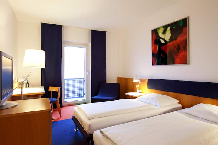 Guest room at the Vienna House by Wyndham Havelufer Potsdam in Potsdam, Other than US/Canada