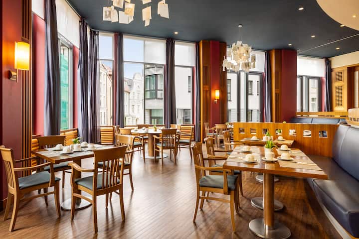 Vienna House by Wyndham Sonne Rostock restaurant in Rostock, Other than US/Canada