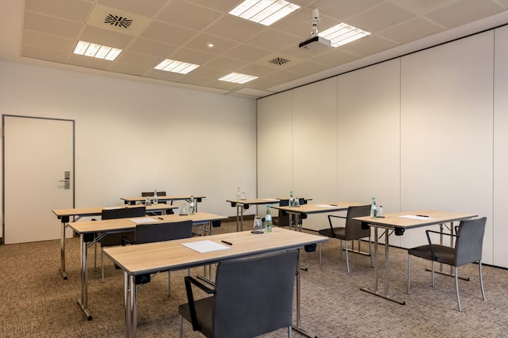Classroom meeting room at Vienna House Easy by Wyndham Stuttgart in Stuttgart, Other than US/Canada