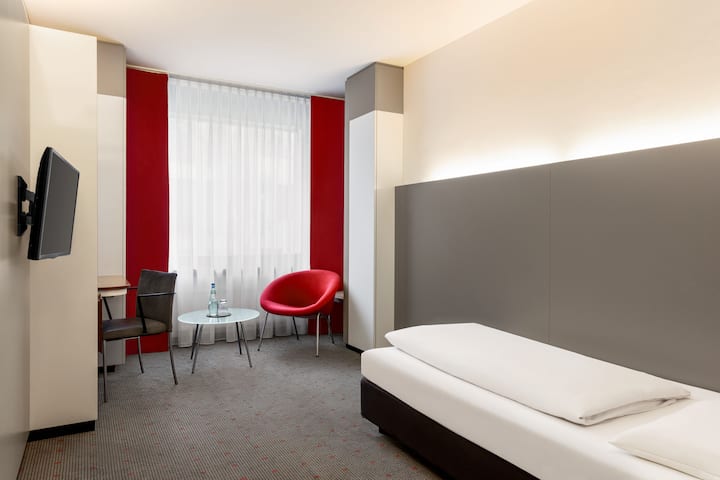 Guest room at the Vienna House Easy by Wyndham Stuttgart in Stuttgart, Other than US/Canada