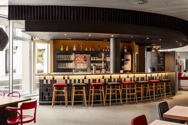 Bar at Vienna House Easy by Wyndham Trier in Trier, Other than US/Canada