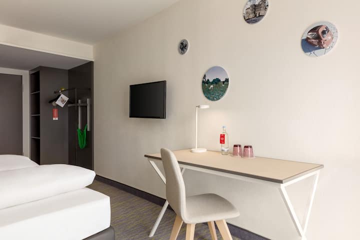 Guest room at the Vienna House Easy by Wyndham Trier in Trier, Other than US/Canada