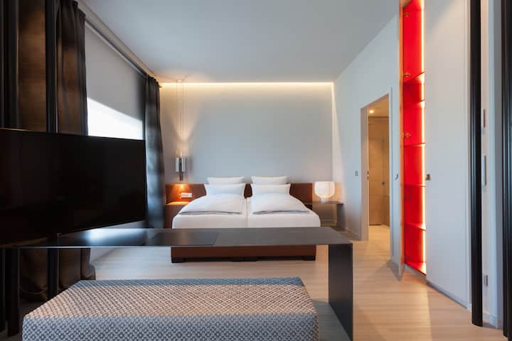 Guest room at the Vienna House by Wyndham Ernst Leitz Wetzlar in Wetzlar, Other than US/Canada